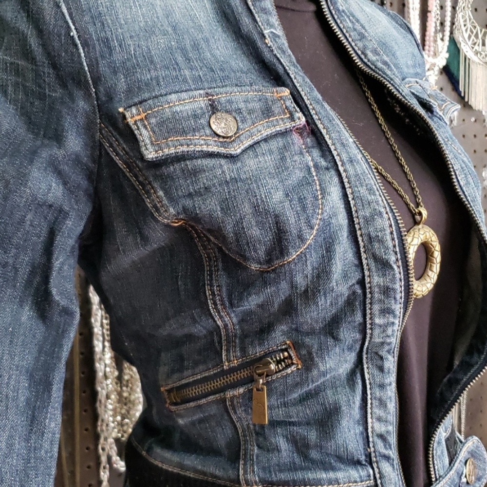 VINTAGE GUESS Jean Jacket - Picture 3 of 6